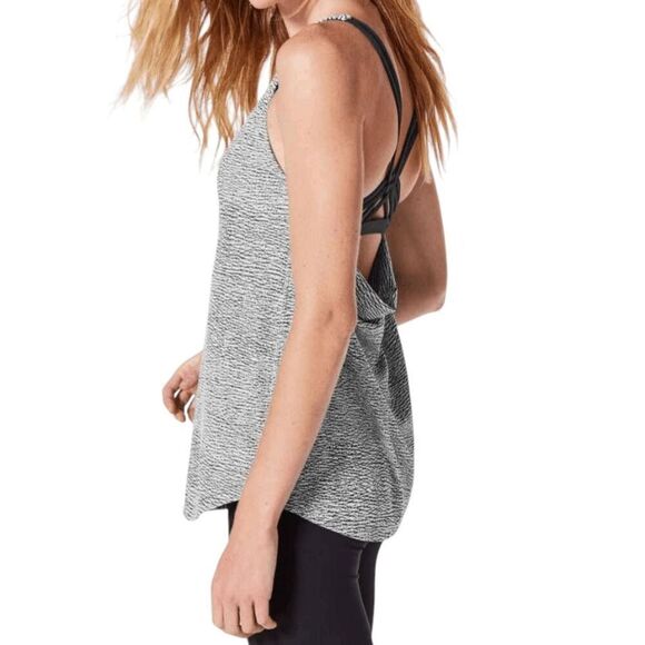 LULULEMON ATHLETICA Knot Your Typical Tank 'Medium Support A/B Cup' Size 4 - Picture 2 of 6